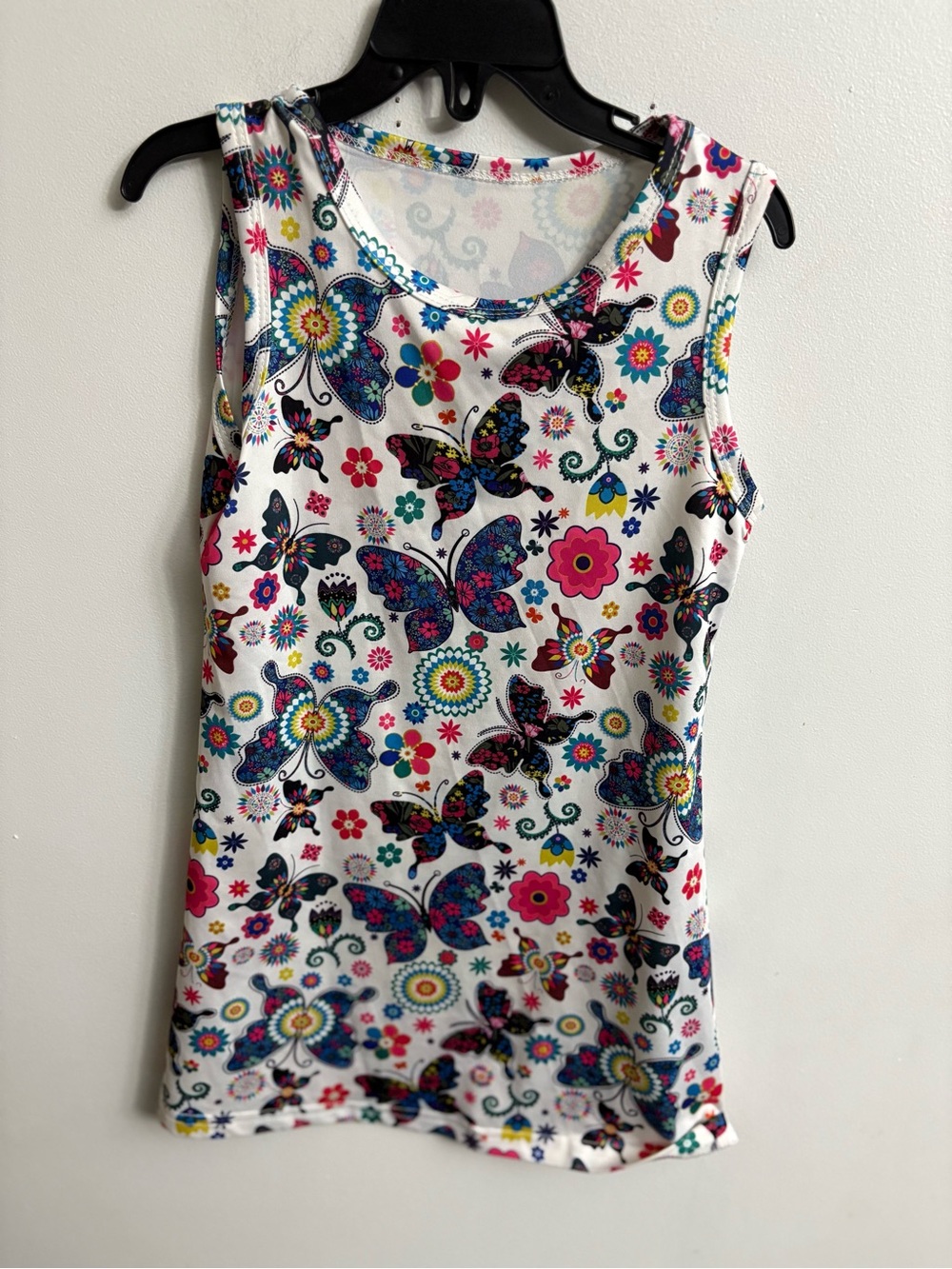 4/30$ SHEIN White Tank Top with Colorful Butterfly & Floral Print 5 years